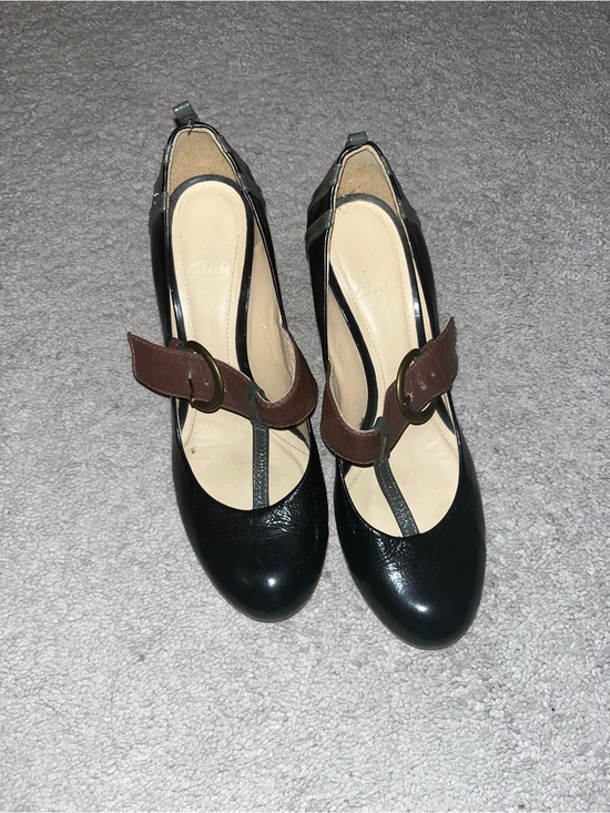 Clarks Shoes - Clarks Black Leather Mary Jane Heels with Brown Strap